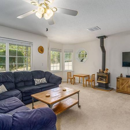 Acorn House - Charming House In Green Heaven With Pool Table With Lovely Backyard Oakhurst Extérieur photo