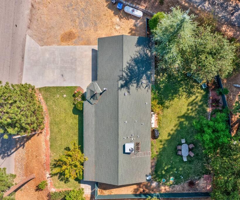 Acorn House - Charming House In Green Heaven With Pool Table With Lovely Backyard Oakhurst Extérieur photo