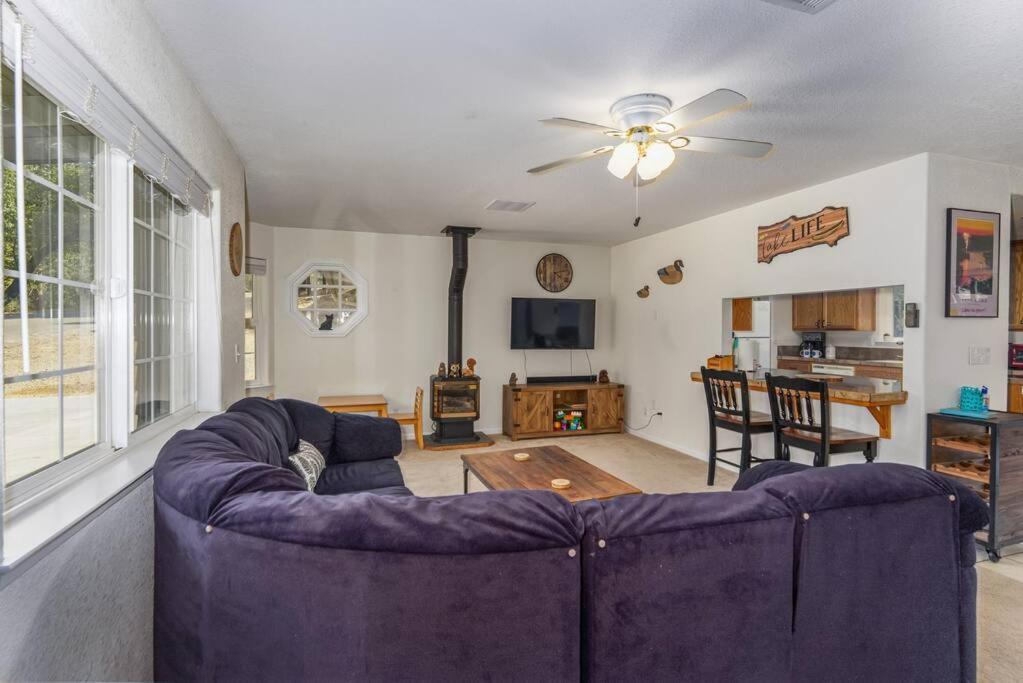 Acorn House - Charming House In Green Heaven With Pool Table With Lovely Backyard Oakhurst Extérieur photo