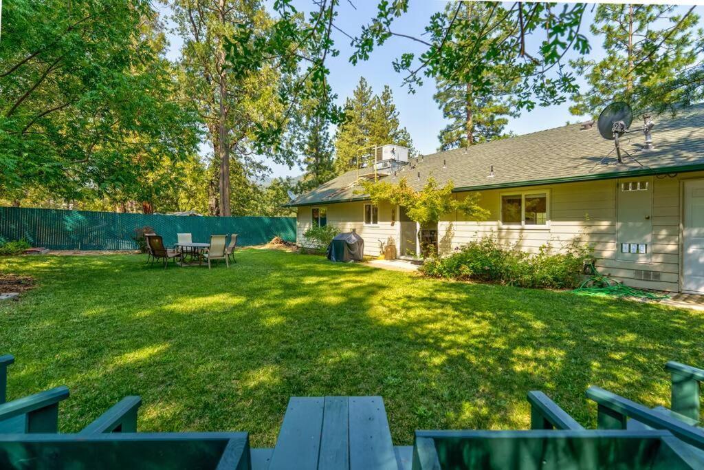 Acorn House - Charming House In Green Heaven With Pool Table With Lovely Backyard Oakhurst Extérieur photo